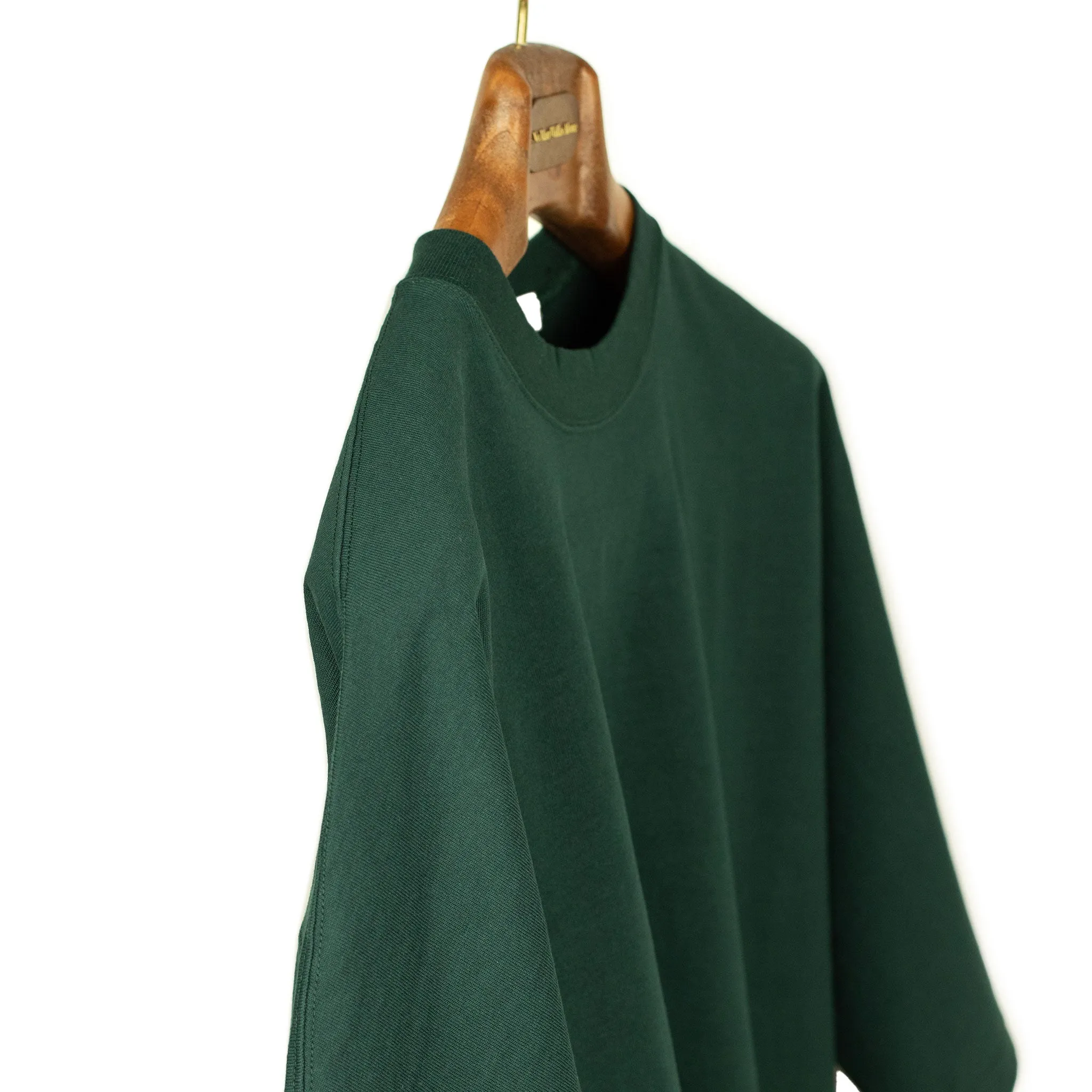 Kimono sleeve t-shirt in dark green cotton
