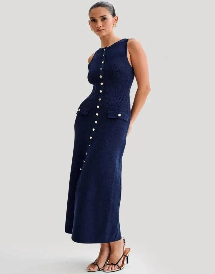 Women's Form-Fitting Sleeveless Knit Maxi Dress - Elegant & Versatile